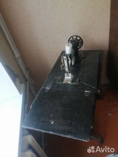 Швейная машина Подольск ножная