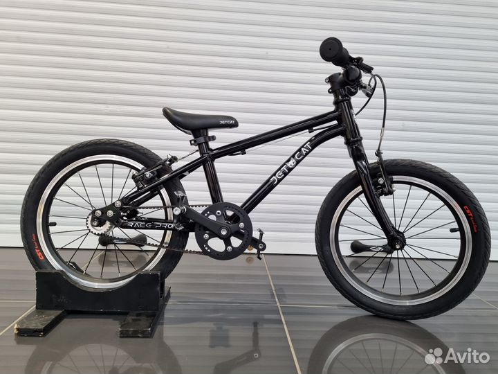 Детский велосипед JetCat Race Pro 16 Plus