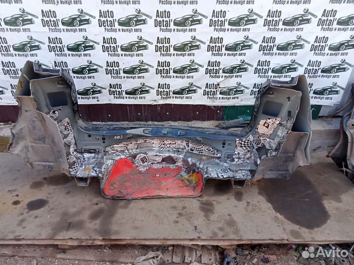 Задняя панель ford focus 2