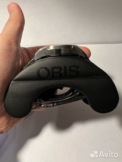 Часы Oris