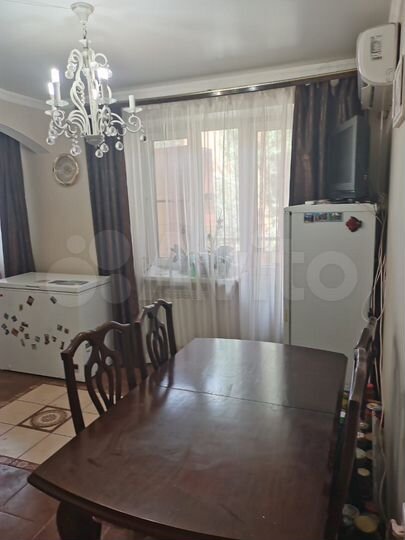 2-к. квартира, 55 м², 2/5 эт.