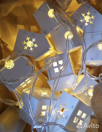 Новогодняя гирлянда домики