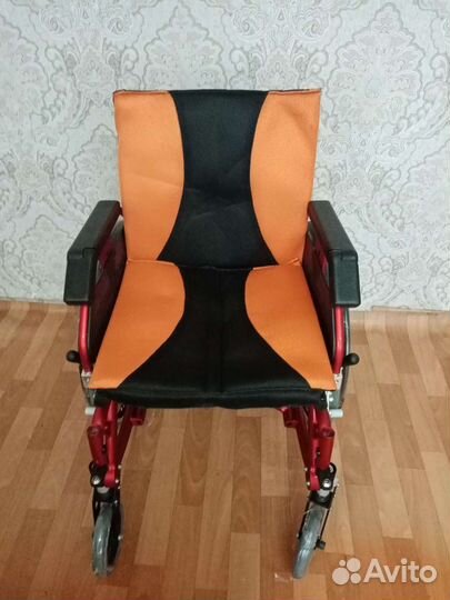 Инвалидная коляска
