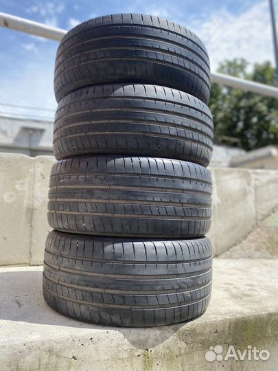 Goodyear Eagle F1 Asymmetric 3 225/40 R19 и 255/35 R19 96Y