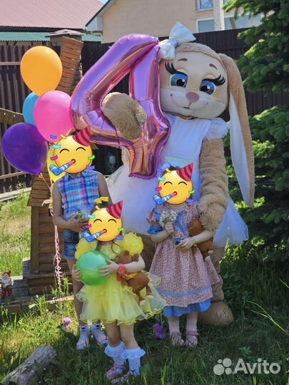 Зайка на праздник,аниматор,ростовая кукла