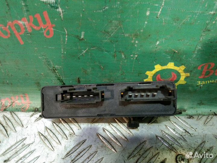 Блок управления климат-контролем Volkswagen Passat