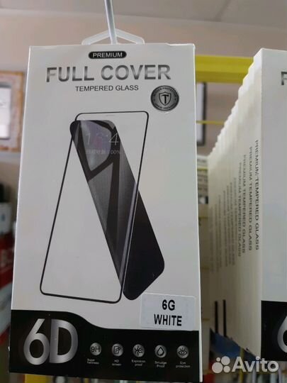 Защитные стекла 6D на iPhone
