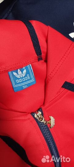 Спортивный костюм женский