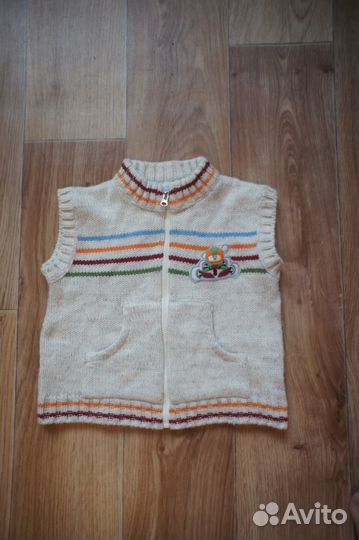 Костюм, свитер и жилетка на девочку