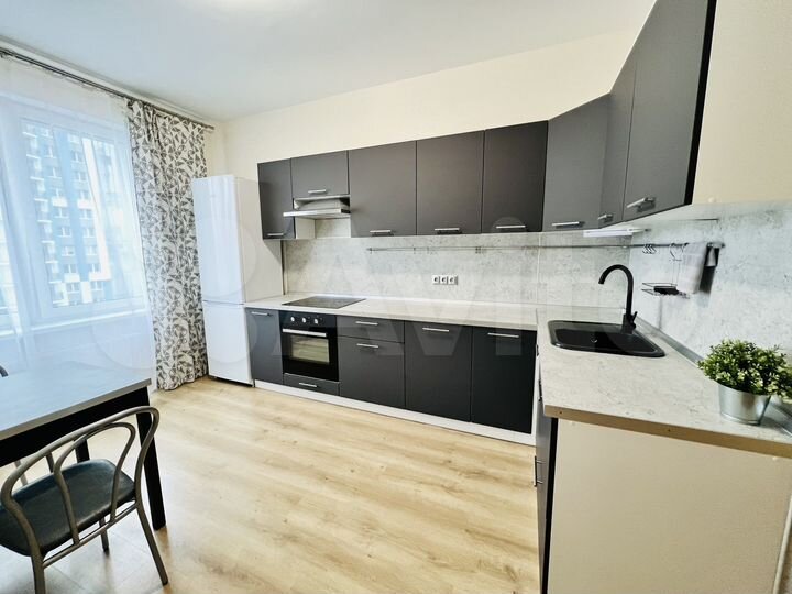 1-к. квартира, 40 м², 11/18 эт.