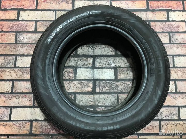 Nokian Tyres Hakkapeliitta R 215/60 R16 99R