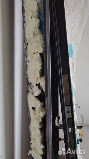 Дверь входная металлическая от застройщика