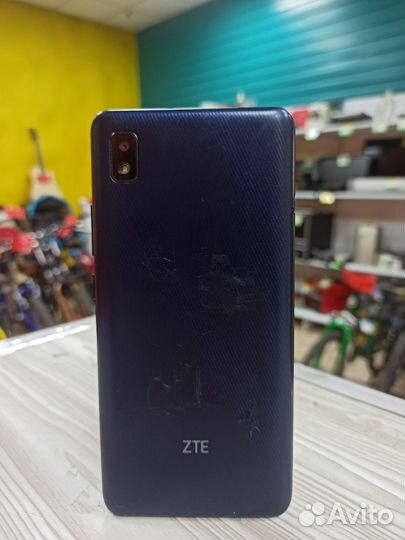 ZTE Blade, 512 МБ