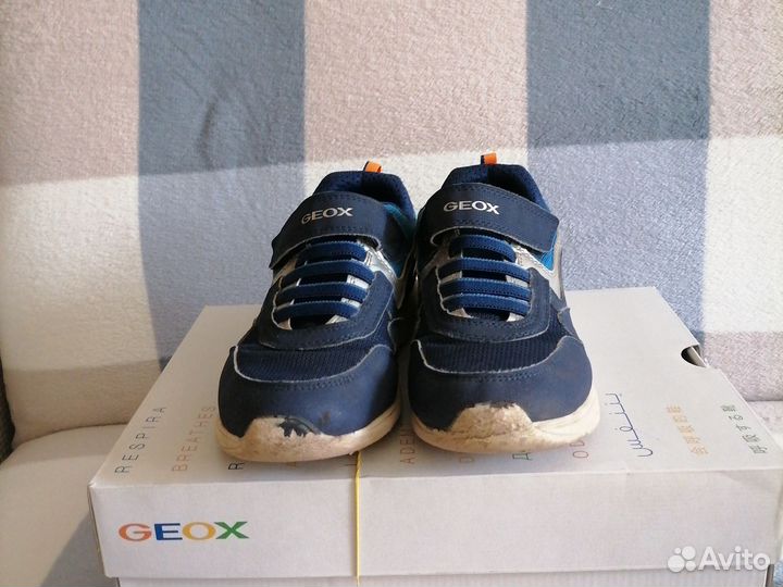 Кроссовки geox 35