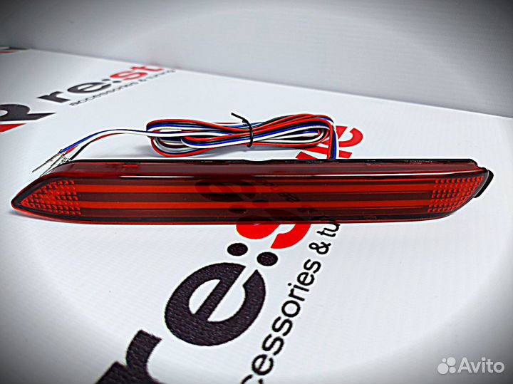 Фонари в задний бампер Toyota / Lexus