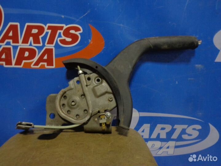 Рычаг стояночного тормоза Mitsubishi Lancer 10 1.5