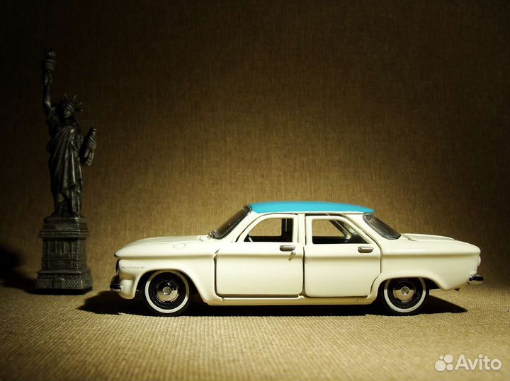 Chevrolet Corvair (1960) Franklin Mint - 1:43