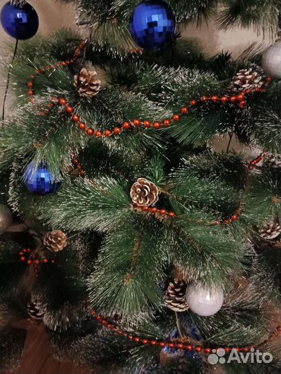 Елка искуственная