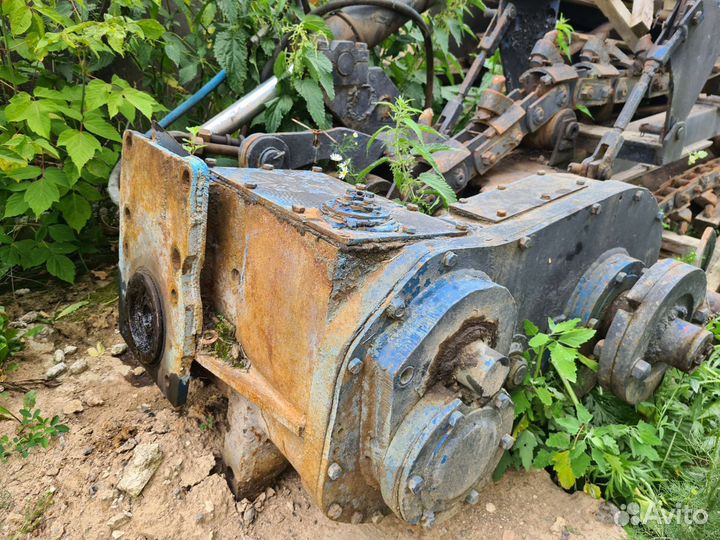 Бара траншеекопатель