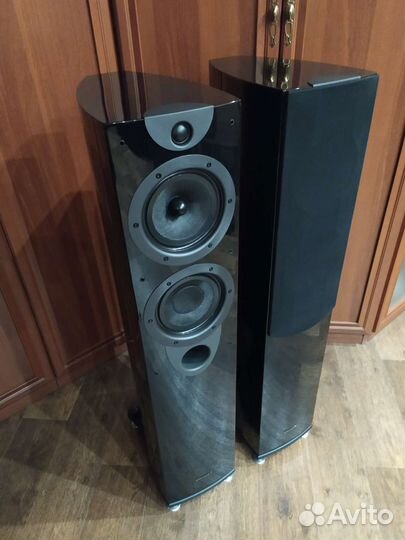 Премиальная акустика Wharfedale Evo 2-40