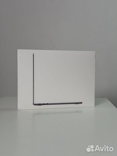 Macbook Air 13 M2 8 256 space gray