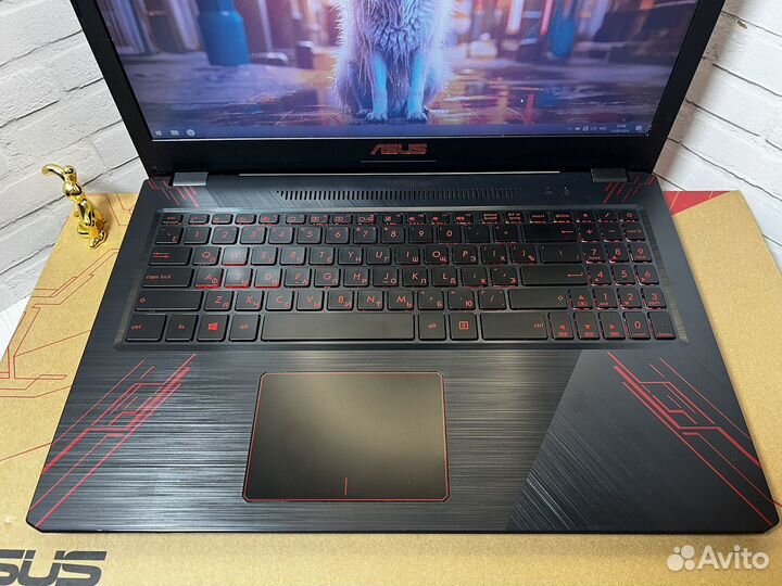 Игровой ноутубк Asus Core i5/12GB DDR4/GTX 1050