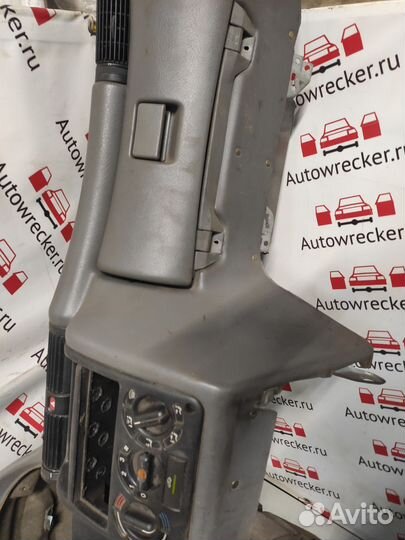 Панель передняя Opel Astra F