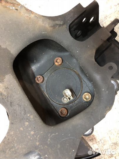 Продольный рычаг Volvo s80, s60 правый