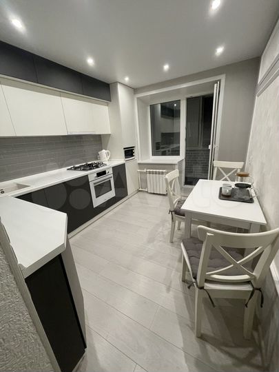 2-к. квартира, 65 м², 1/9 эт.