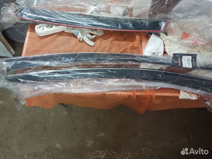 Дефлекторы передние i40 новые