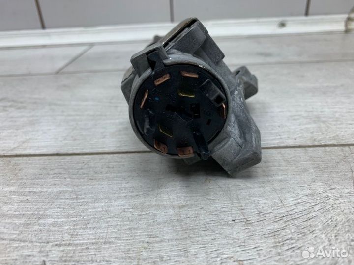 Замок зажигания Audi A4 универсал ALZ 2004