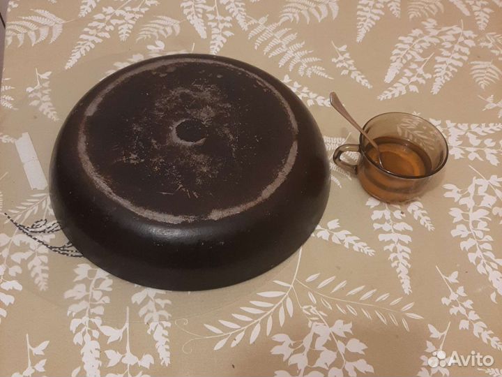 Кастрюля 6л, сковороды, вёдра