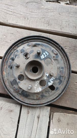 Honda CRV 97г ступица задняя с опорным диском