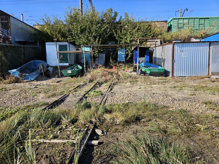 Гараж, > 30 м²