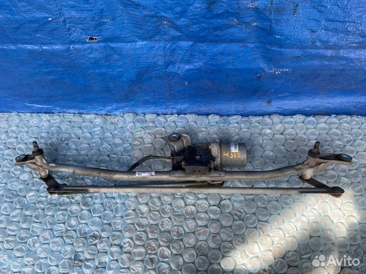 Трапеция стеклоочистителей Cadillac Escalade