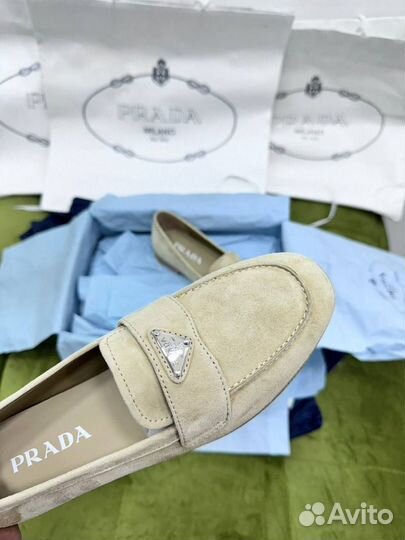 Лоферы женские prada