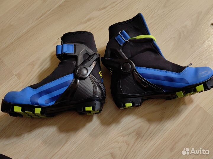 Лыжные ботинки spine