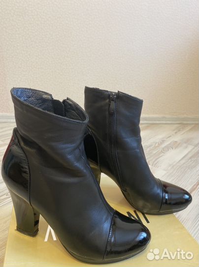 Ботильоны женские кожаные 39