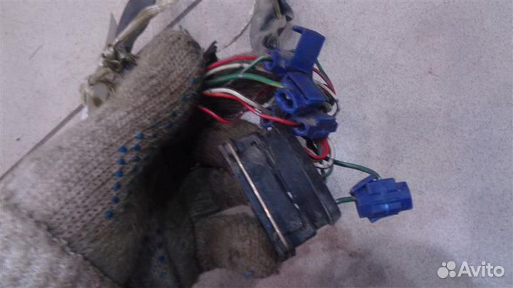 Проводка крышки багажника Toyota Avensis 1 1997-2