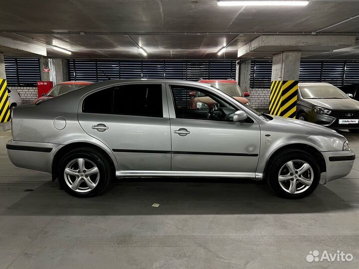 Skoda Octavia 1.6 МТ, 2004, 326 660 км