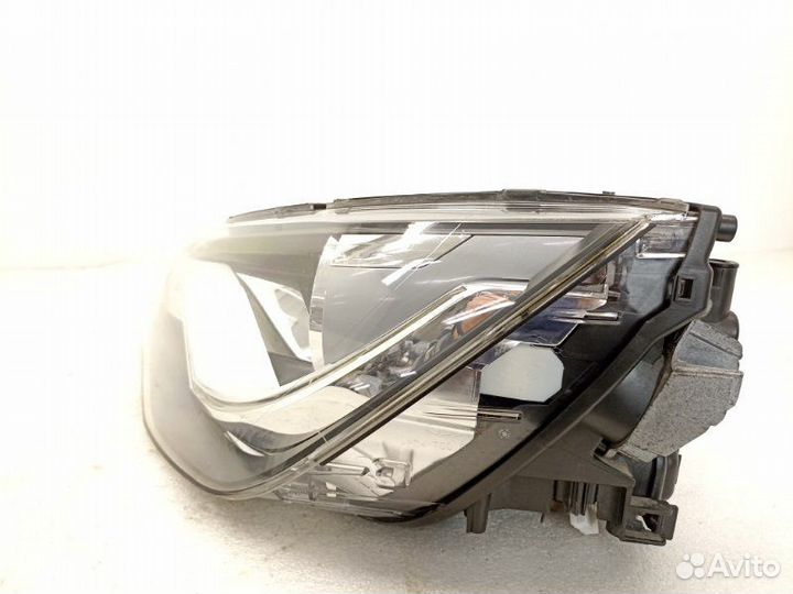Фара левая Audi A1 8X