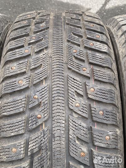 Kumho I'Zen KW22 215/60 R16