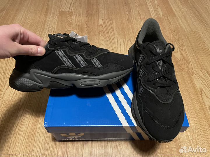 Кроссовки adidas originals ozweego