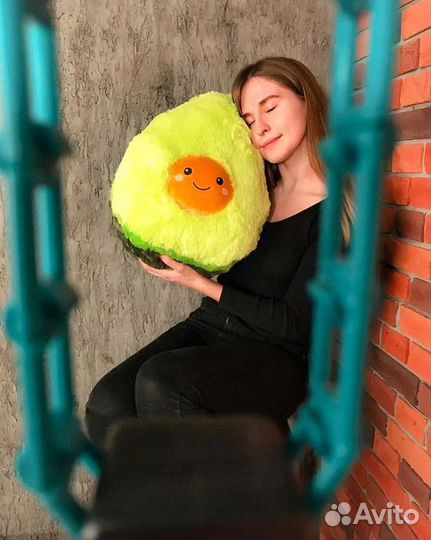 Мягкая игрушка авокадо