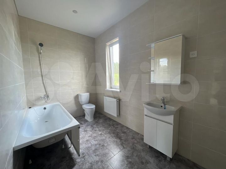 Коттедж 160 м² на участке 7,5 сот.