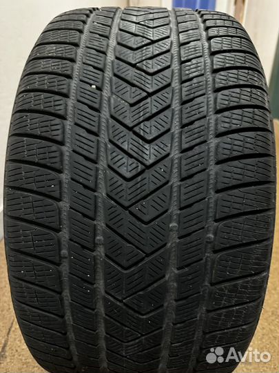 Pirelli Scorpion Winter 305/35 R21 109Z