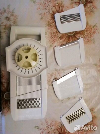 Многофункциональная тёрка с насадками