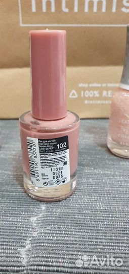 Лак для ногтей почти новые)