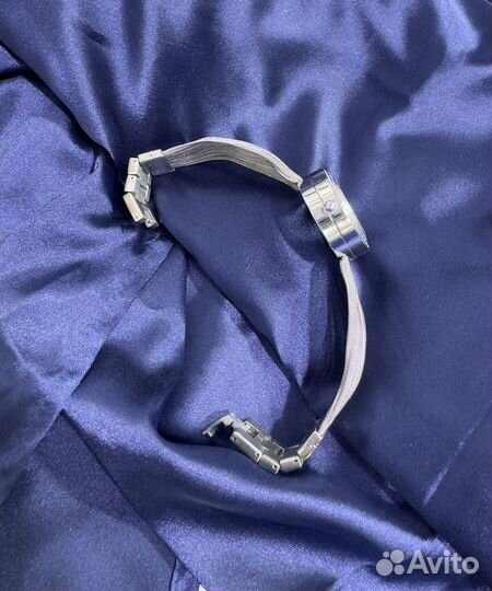 Nina ricci часы