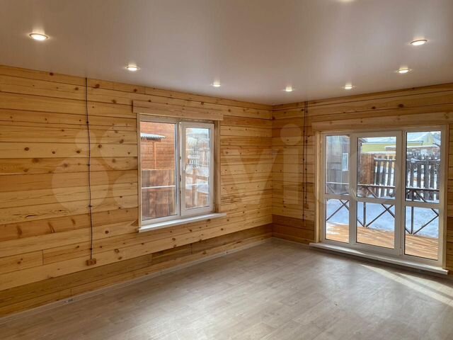 Дом 100 м² на участке 5 сот.